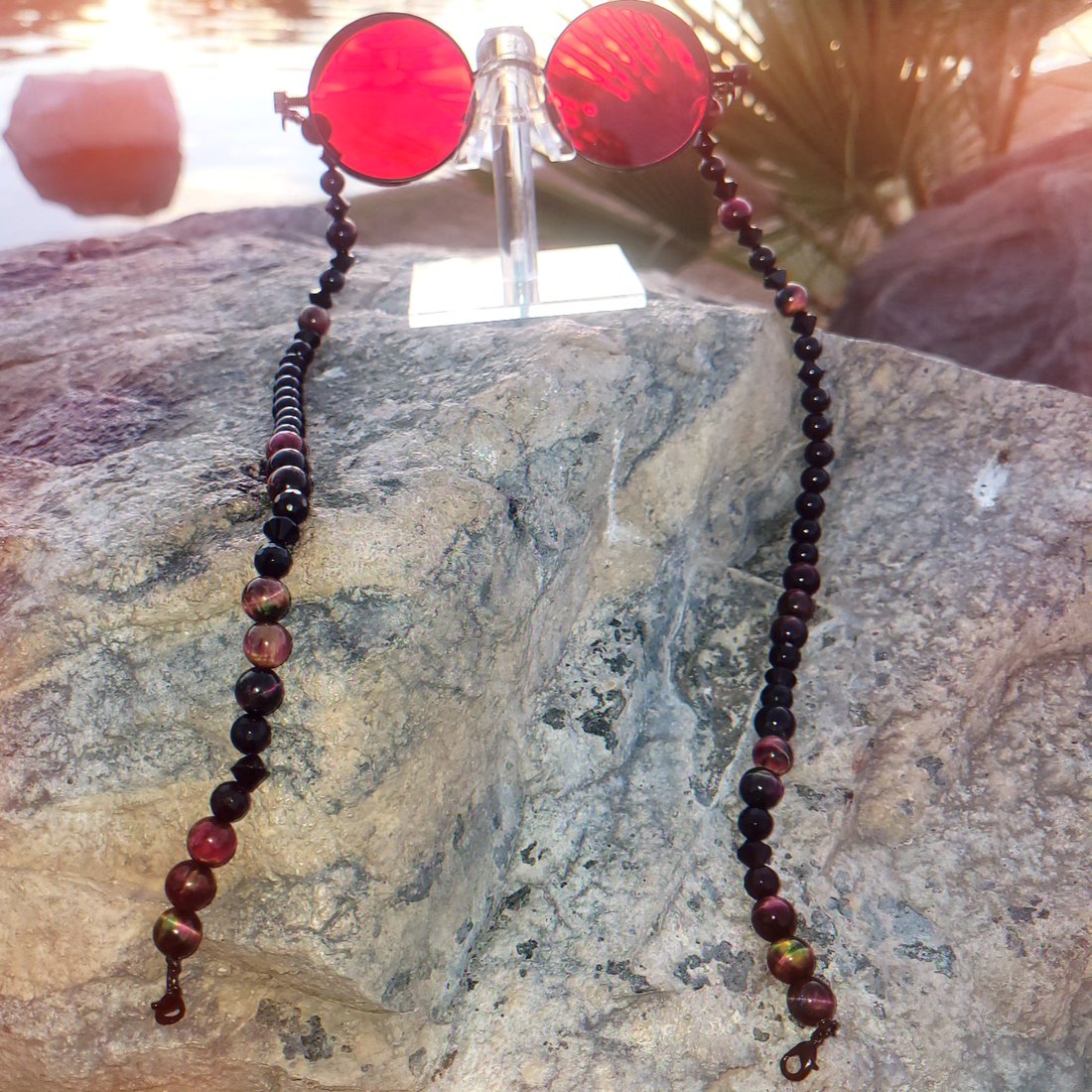 Dark Scarletts — D.A.N.G.L.S handmade crystal eyeart